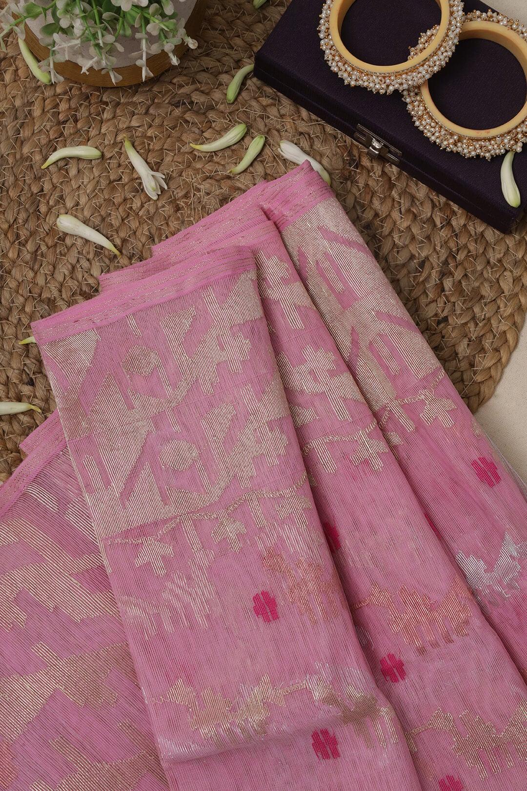 Handloom Dhakai Jamdani saree in Pink 4 - Pink Jamdani silk saree