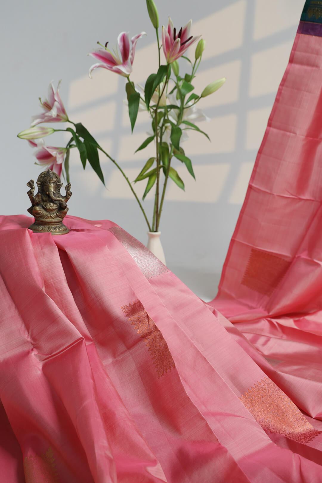 Arani Pure Silk Handloom Saree in Pink and Blue Green Dualtone Pallu view 4 - Pink and Navy Blue Arani saree