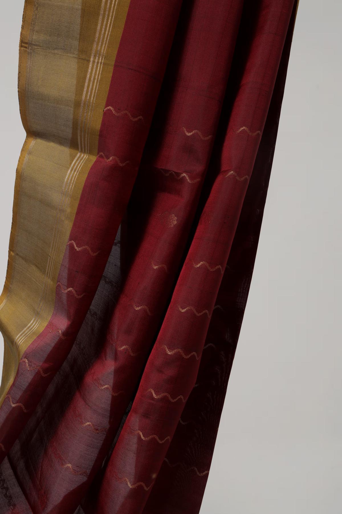 Handloom Maheshwari silk saree in Maroon and rustic gold view 6 - Maroon and rustic gold Maheshwari silk saree