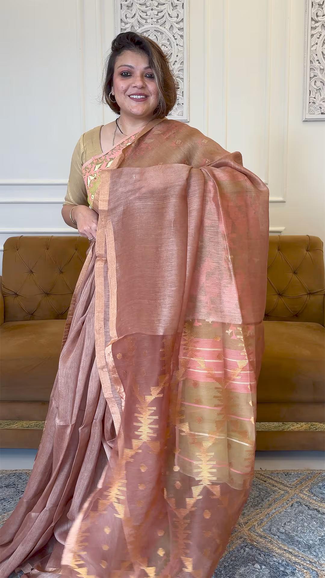 Handloom Pure Muslin silk and Linen Jamdani in Red Sandalwood  - Yarn Dyed Saree view 2 - Red Sandalwood Muslin silk & Linen saree