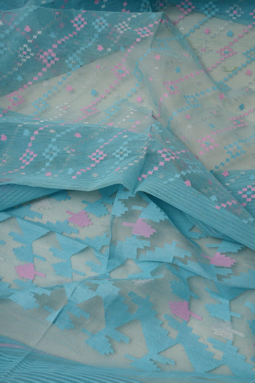 Handloom Dhakai Jamdani saree in sky blue and pink - Blouse Piece not included 4 - Sky Blue Pure Cotton saree