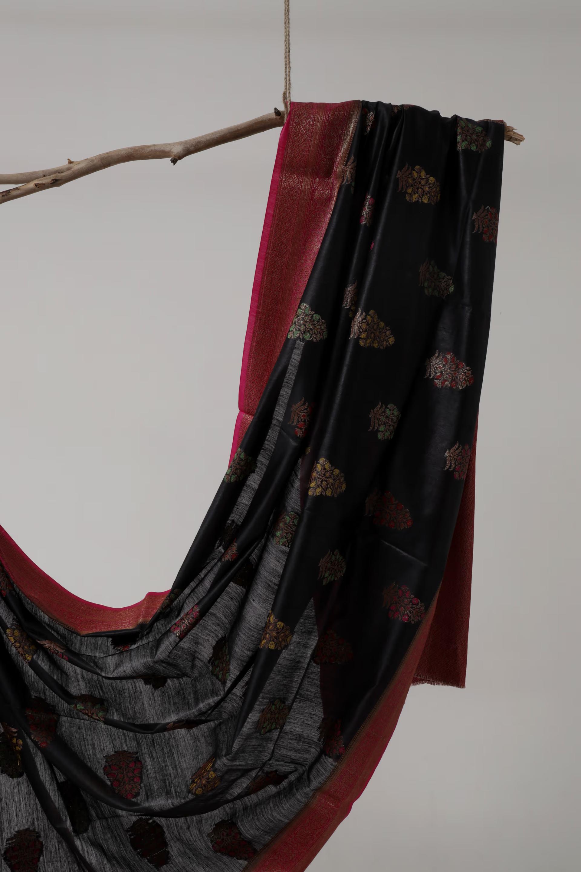 Handloom Tussar Banarasi in Black and Pink with Meenakari 3 - Black and pink Tussar silk saree