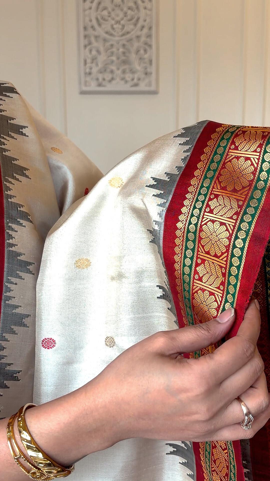 Handloom Pure Silk Gadwal in Ivory and Deep Maroon 3 - Ivory and Deep Maroon Pure Silk Gadwal saree